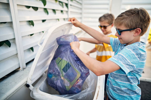 Best Yard Waste Removal  in South Haven, MI